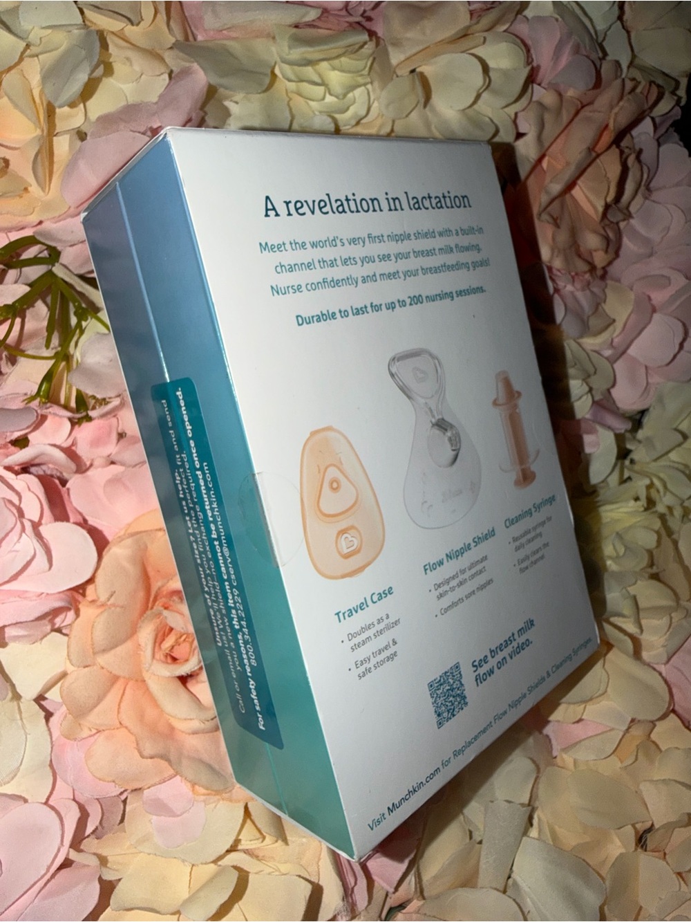 Munchkin Flow Nipple Shield Kit - White and Cream